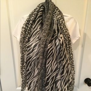 Black and white animal print scarf